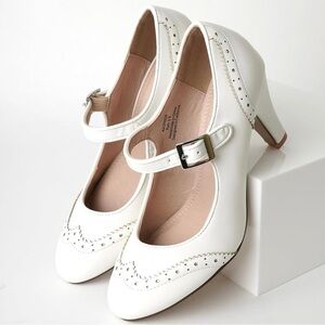 J Adams- Dress White Mary Jane Pumps/heels